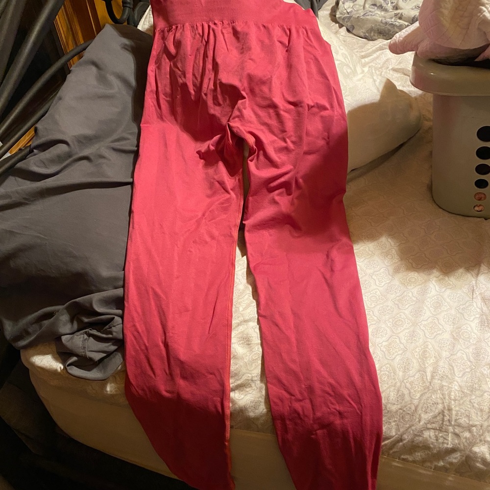 Meggan Grubb’s Bluee brand, size XL. -  I don’t like the fit on my body type.